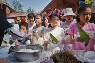 布鲁斯：拉什福德需要审视一下自己，我们不知道他身上发生了什么